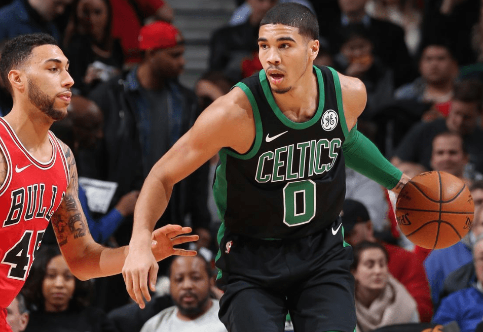 开拓者队球场换新灯光球迷反应褒贬不一