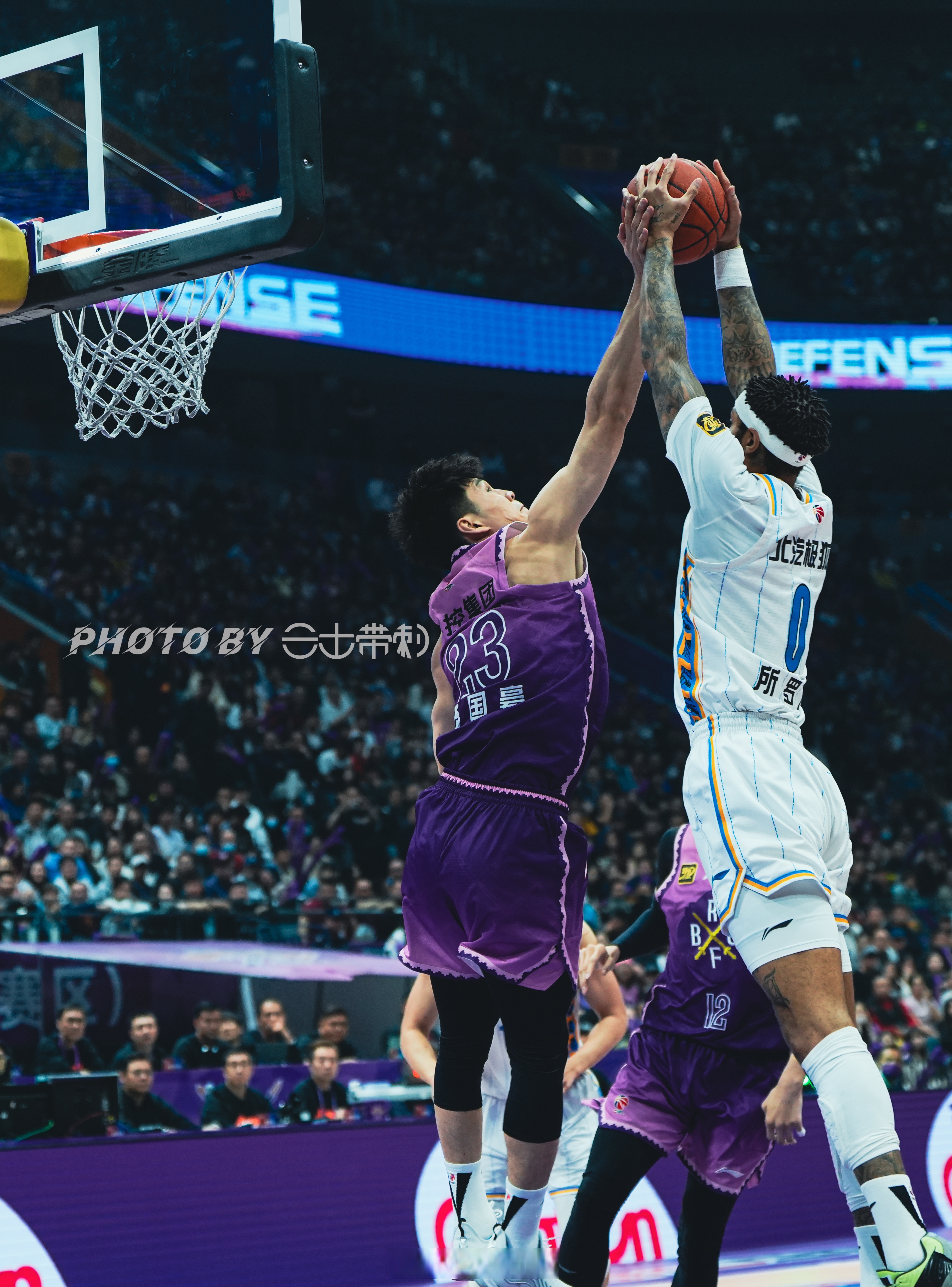 北京队主场抢夺胜利,锁定季后赛席位的简单介绍 北京队主场抢夺胜利,锁定季后赛席位的简单介绍