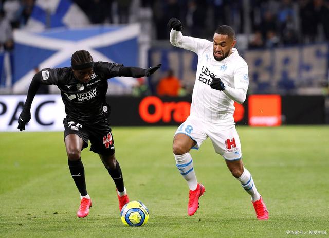 甘冈主场险胜，保持不败战绩的简单介绍