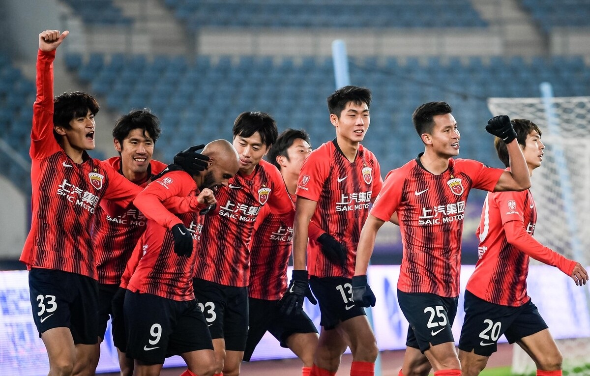 关于上港客场战胜泰达，奥斯卡梅开二度帮助球队获得三分的信息