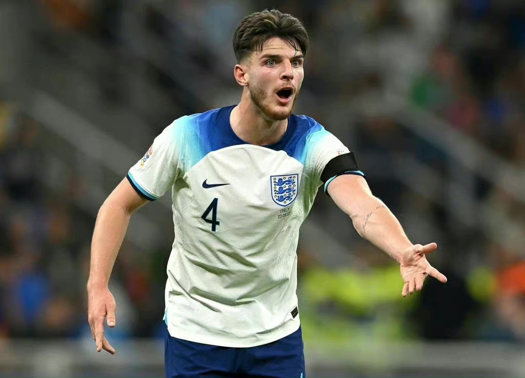 弗赖堡球队再次失利，教练面临考验