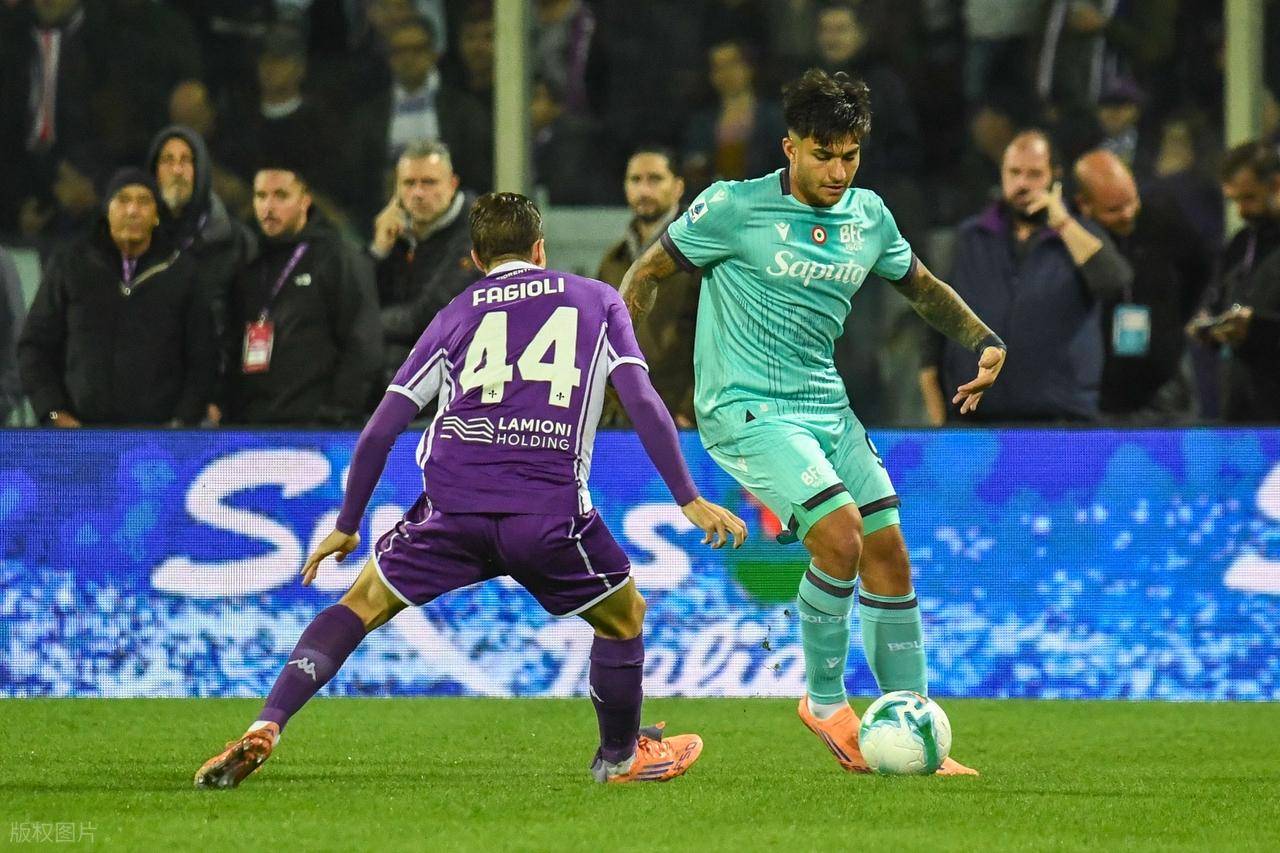 尤文图斯老将表现出色,力挽狂澜帮助球队逆转 尤文图斯老将表现出色,力挽狂澜帮助球队逆转