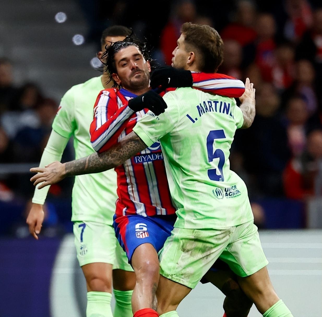 包含巴萨遭遇尴尬,客场惨败无力回天的词条 包含巴萨遭遇尴尬,客场惨败无力回天的词条