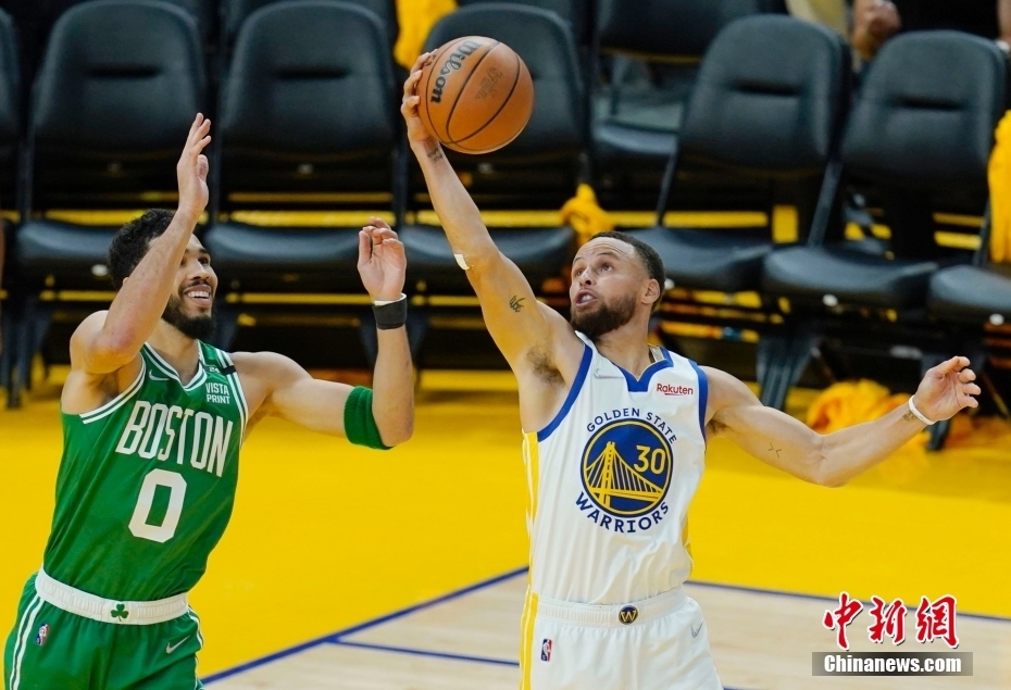 包含客场逆转成功，骑士队迎来开门红的词条